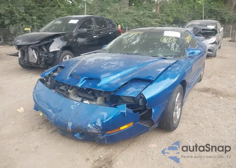 1996 Pontiac Firebird Formula/Trans Am z USA, uszkodzony, nr VIN 2G2FV22P1T2206176